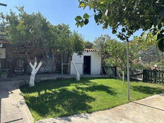 Kreta, Amnatos: Traditionelles Landhaus zu verkaufen