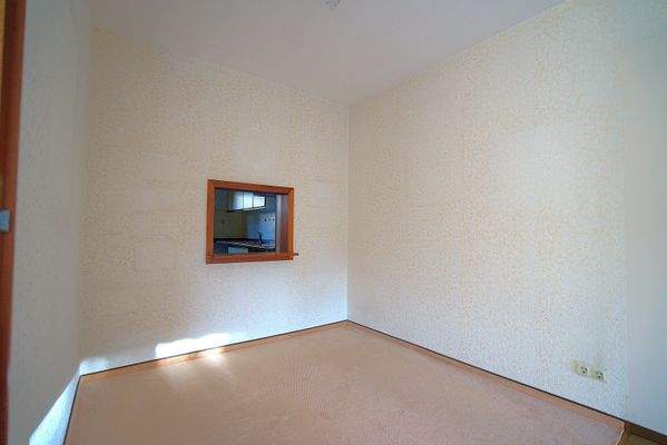 Essbereich mit Durchreiche.jpg