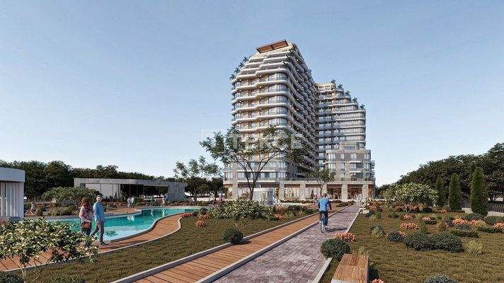 Apartments in a Complex with Pools in Büyükçekmece İstanbul