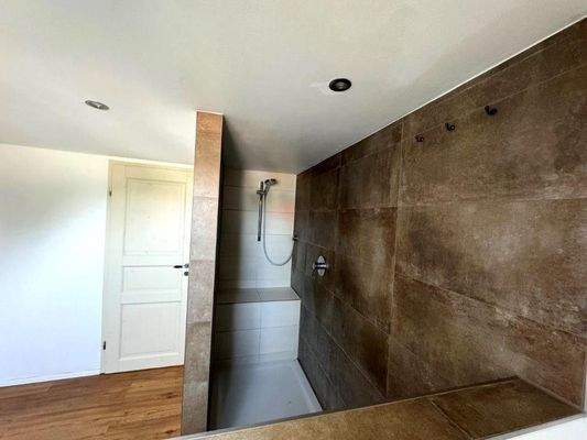 Duschbad DG