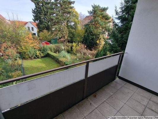 8b OG Loggia Kinderzimmer