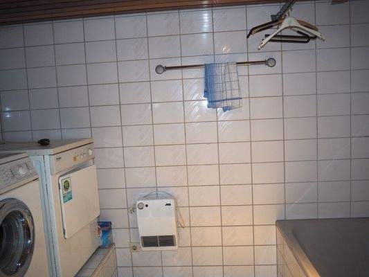 Das Badezimmer im OG