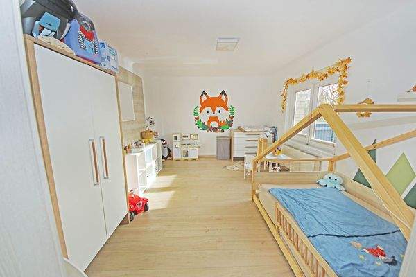 Kinderzimmer im EG
