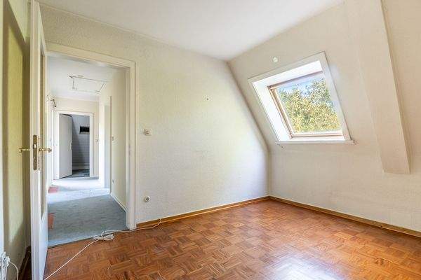 Hummelsbüttel-Einfamilienhaus-auf-großzügigem-Grundstück-in-begehrter-Lage-56