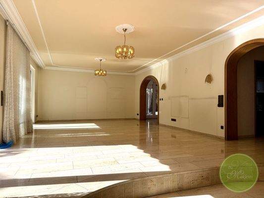 Perspektive zum Wohnzimmer ... 