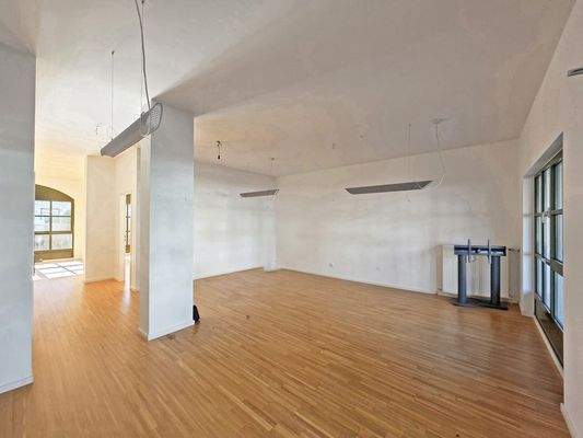 Gewerbefläche mit vielen Möglichkeiten