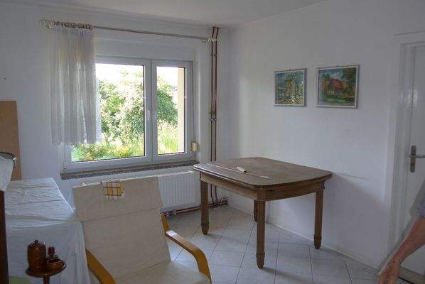 Zimmer 2 WE 1 Hochparterre