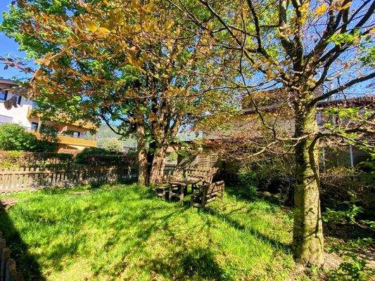 Gartenteil hinter dem Haus 