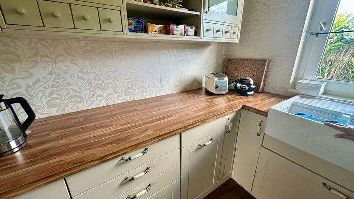 H re Küche Arbeitsfläche.JPEG