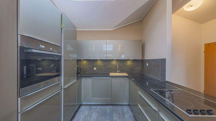 KITZIMMO-exklusive Dachgeschosswohnung kaufen - Immobilien Kitzbühel.