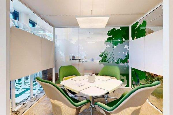 Zubuchbare Fläche: Besprechungsraum „Maple"