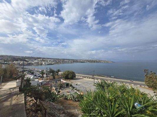 Kreta, Rethymno: Einfamilienhaus zum Verkauf unter dem Schloss von Fortezza