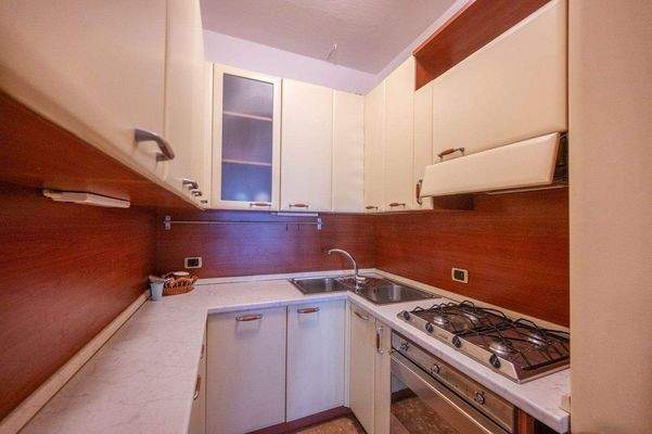 Tecnocasa Garda 0370.jpg