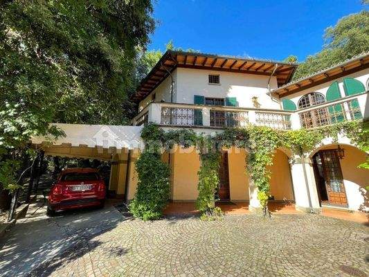 Villa in Montemurlo (Toskana)