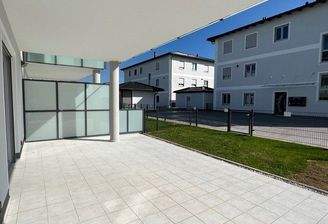 Beispielfoto_Bild 06_EG_Terasse.jpg