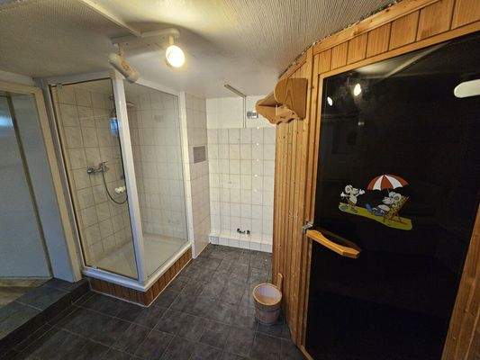 Sauna & Dusche