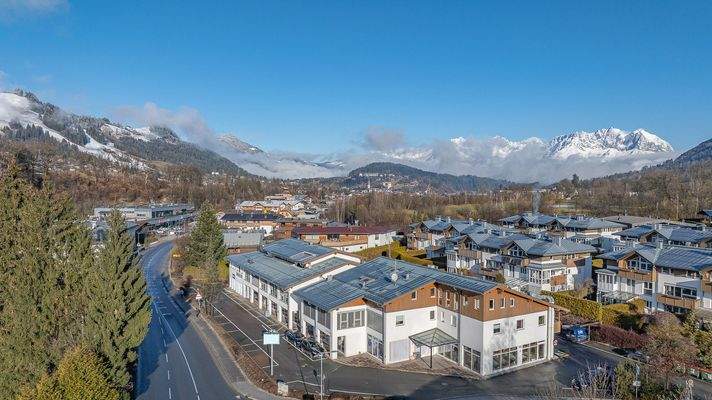 KITZIMMO-Dachgeschoss-Büro mit genehmigter Erweiterung kaufen - Immobilien Kitzbühel.