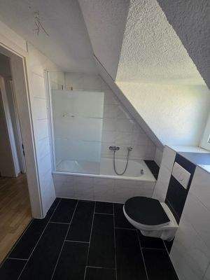Modernes Badezimmer
