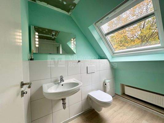 Badezimmer mit Fenster