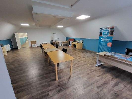 Besprechnungs-/Schulungsraum