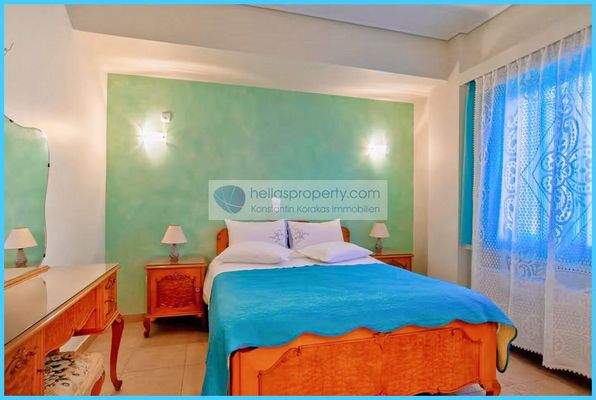 f5fa1cf2a52a40afadca29bd68c398a0-original