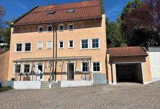 Rechte Hausansicht