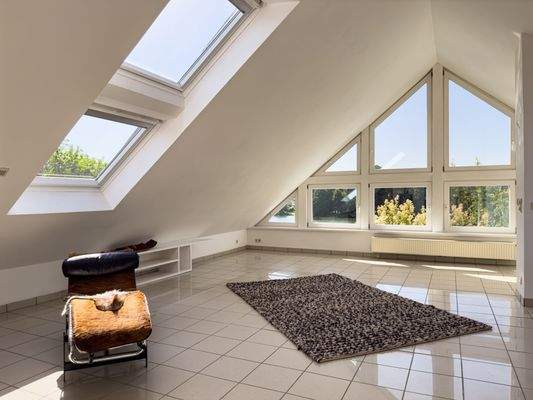 Hauptwohnung oder Maisonettewohnung: Dachstudio mit Seeblick