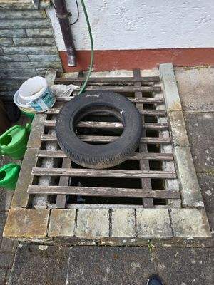 solide gebautes Regenwasserauffangbecken