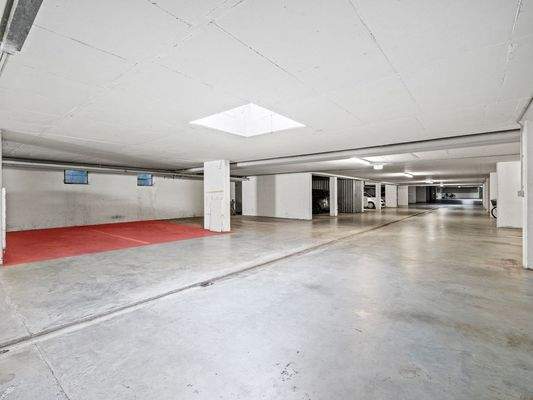 Tiefgaragenstellplätze