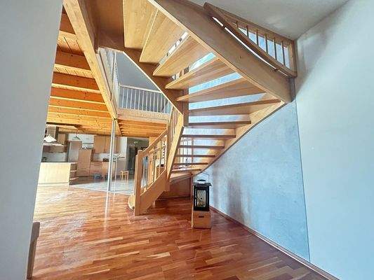 Massivholztreppe Wohnung