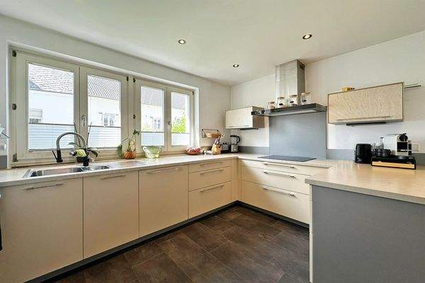 moderne Einbauküche