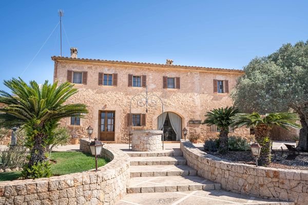 Mallorquinisches Natursteinhaus mit Ferienvermietl