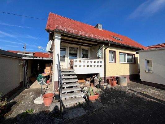 004020156800_302_354_2110202523324817