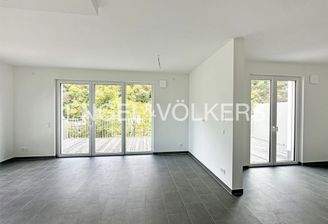 Wohnbereich mit Zugang zum BK