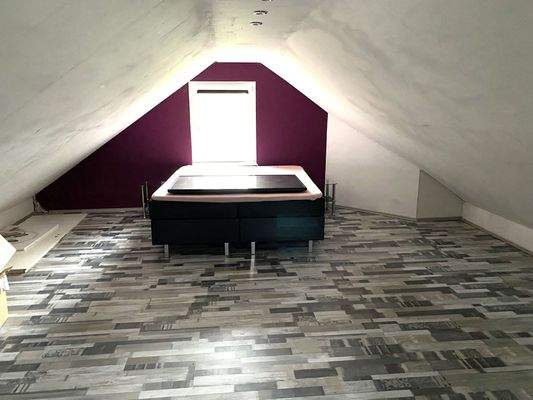 Spitzboden: Hobbyraum o.ä.