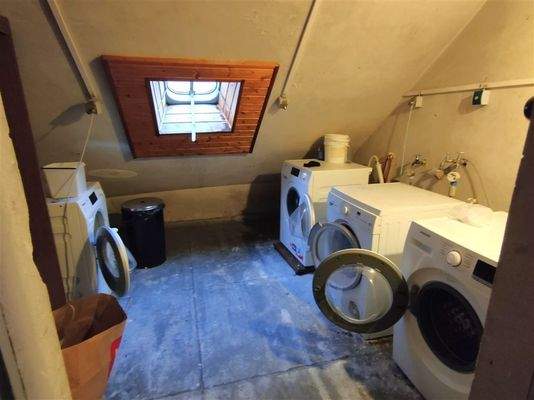 Waschküche im DG