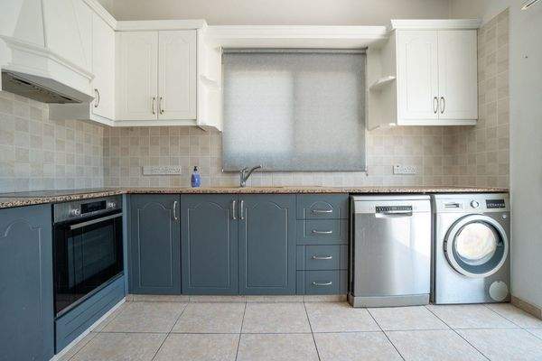 734954-detached-villa-for-sale-in-kissonerga_orig.