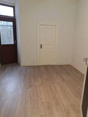 LA 155 2.OG li. 3 ZKB Terrasse (10).jpeg