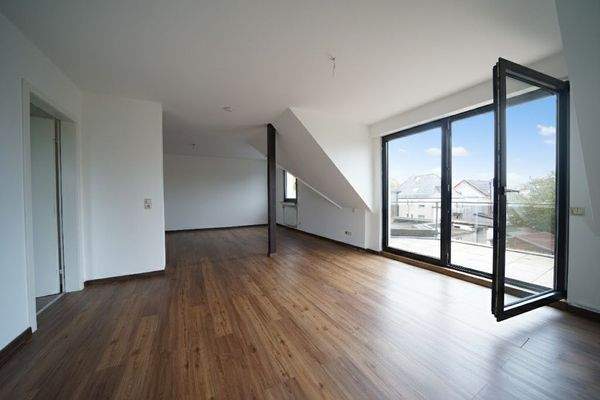 Wohnzimmer- Essbereich - OG