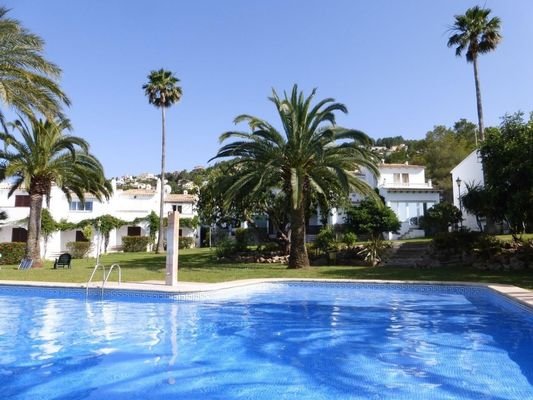 Los Almendros garden and pool.jpg