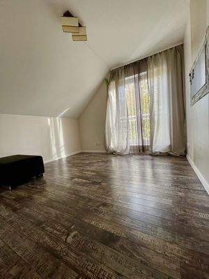 Kinderzimmer/Büro OG