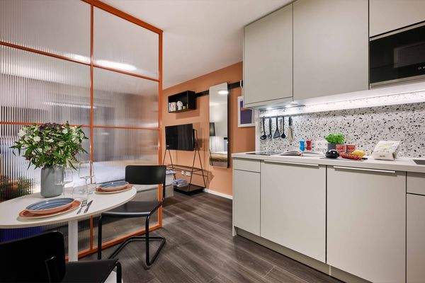 Hamburg Hammerbrook - The Standard - Artist