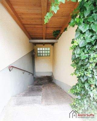 hinterer Liefereingang