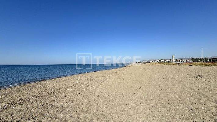 Detached Seaview Villa Near the Beach in İzmir Dikili