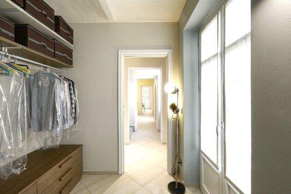 elegantes Haus im Zentrum von Canale –  Piemont