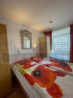 Schlafzimmer mit Fenster