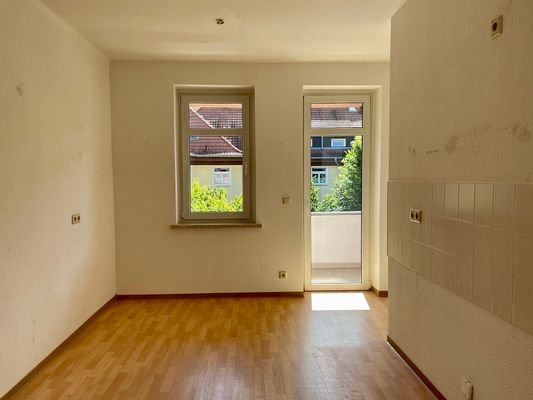 Küche mit Balkon - RENOVIERUNG LÄUFT!