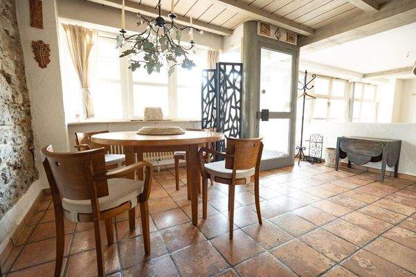 Eingangsbereich mit Stammtischpotenzial