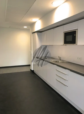 INFOS UNTER: 06171-586000