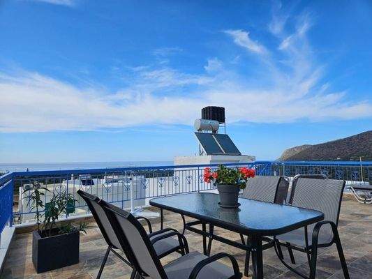 Kreta: Neu renoviertes Haus mit zwei Wohnungen in Milatos